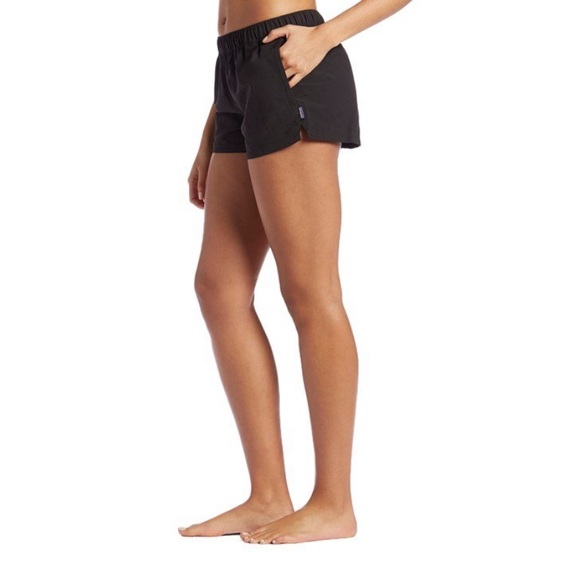 Patagonia Barely Baggies shorts - Picture 4 of 12